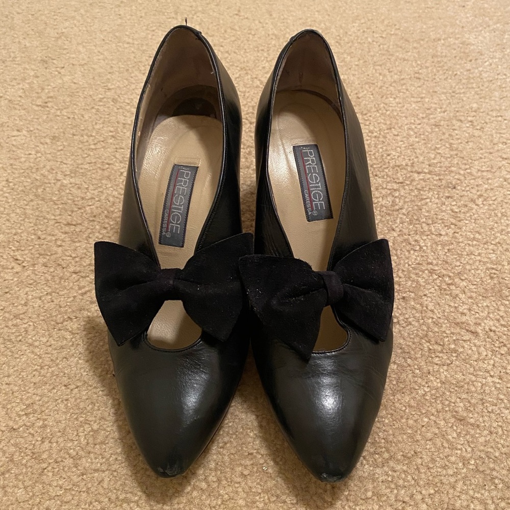 Vintage Prestige Black Heels With Bow Size 7.5